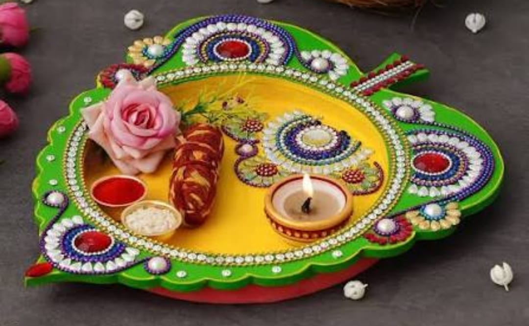 Wooden and Clay Medium Thali